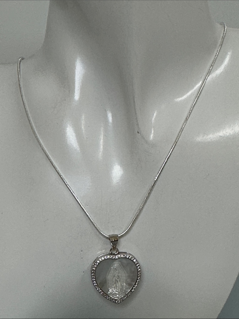 925 Sterling Silver mother of Pearl Heart Pendant Necklace